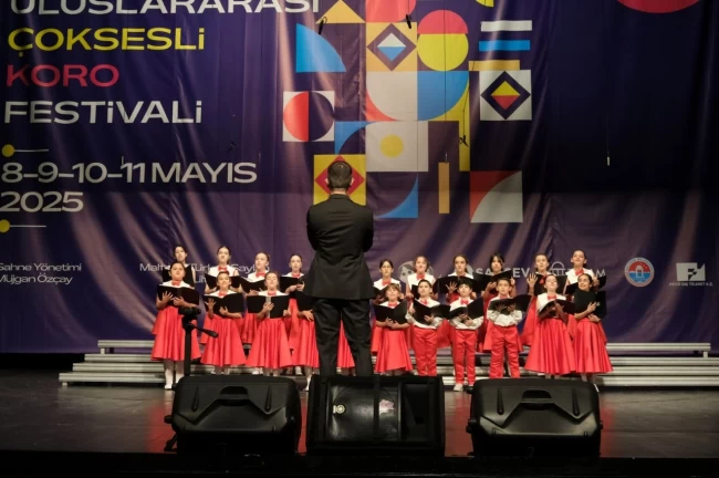 Kocaeli Çocuk Korosu gururlandırdı