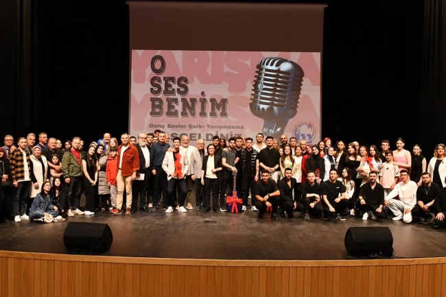 Bursa Mustafakemalpaşalı gençler "O Ses Benim" sahnesinde buluştu