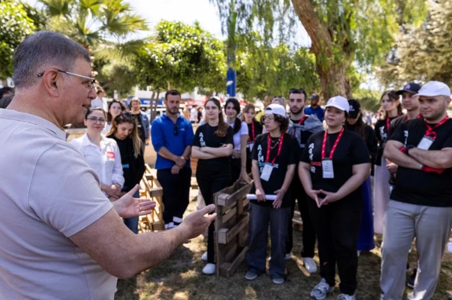 Genç tasarımcılar İzmir'i güzelleştiriyor