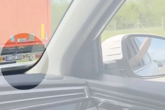 Düzce plakalı tır gurbetçileri coşturdu