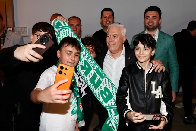 Başkan Bozbey'den 'Kapalı Tribün' ve 'Bursaspor Müzesi' müjdesi