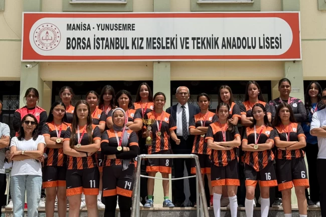 Borsa İstanbul Kız Meslek Lisesi Futsal İl Şampiyonu oldu