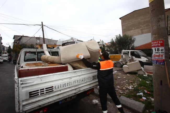 İzmir Karabağlar'da çevre kirliliğine geçit yok!