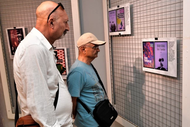 Emekle yazılan romanlar İzmir Bornova'da hayat buldu