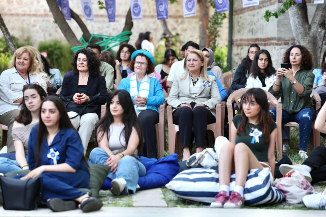 Başkan Ovalıoğlu'ndan gençlere: Yanınızdayım