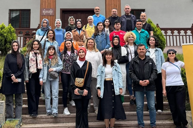 Eğitimciler doğal güzelliklerin ve kültürel zenginliklerin yolunu tuttu