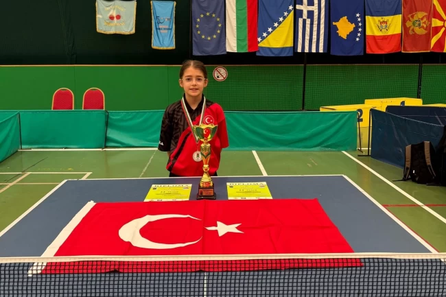 Aybige Feride Üstündağ'dan Milli Takım'da 3 madalya