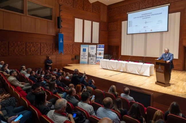 İzmir'de Başkan Tugay'dan güvenli kentleşme çağrısı