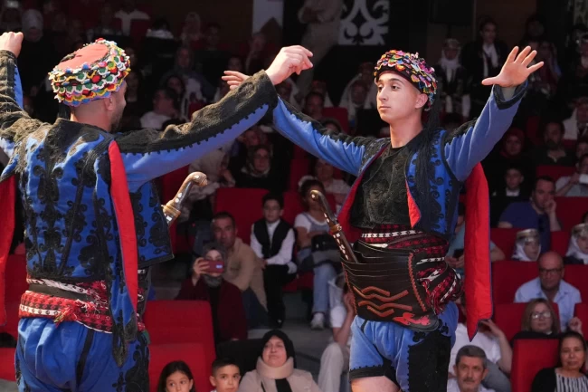 'Yedi Bölge Tek Yürek' gösterisine büyük ilgi