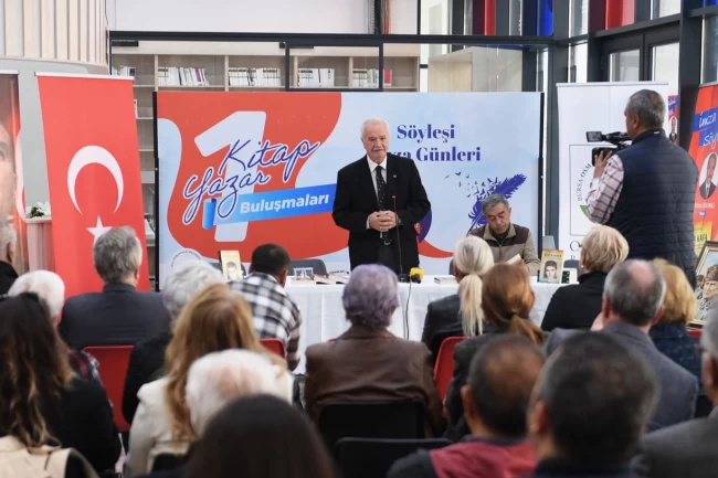 Bursa Osmangazi'nin kütüphanelerinde edebiyat rüzgarları esti