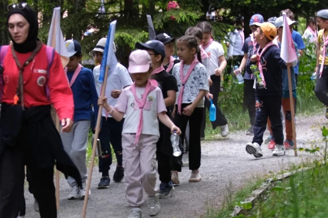 Kocaeli'de gençlere doğada eğitim