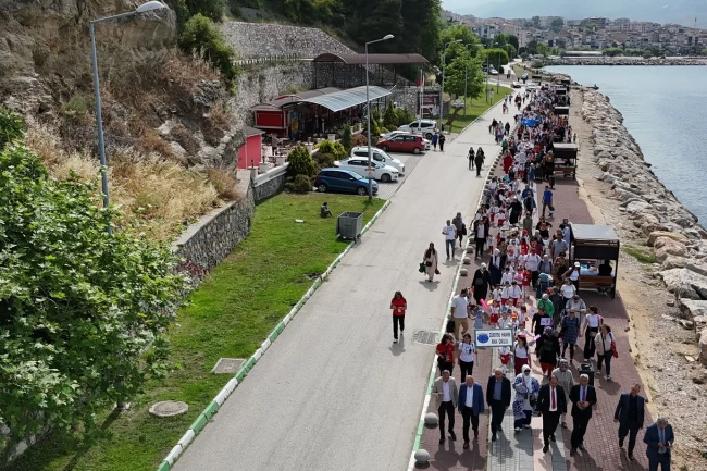 Bursa Gemlik'te okul öncesi şenliği coşkusu