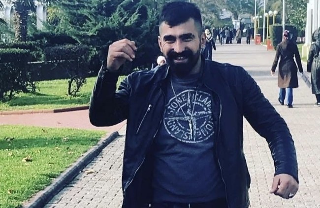 Eyüp Sezgin evinde ölü bulundu