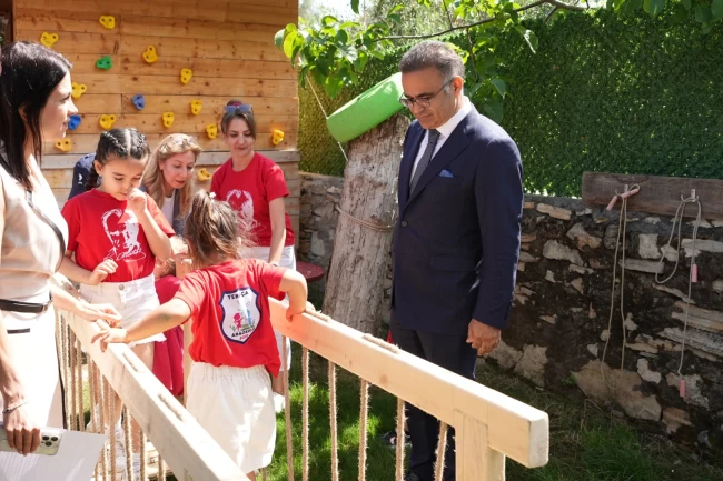 İzmir'de Açık Hava Sınıfı ve Deprem Eğitim Parkuru açıldı