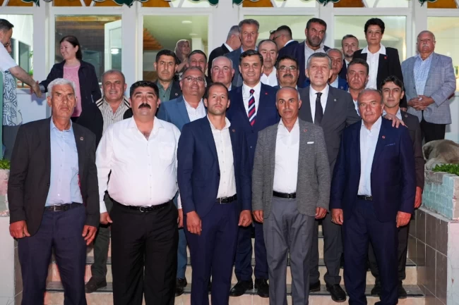 Başkan Zeyrek Köprübaşı'nda muhtarlarla buluştu