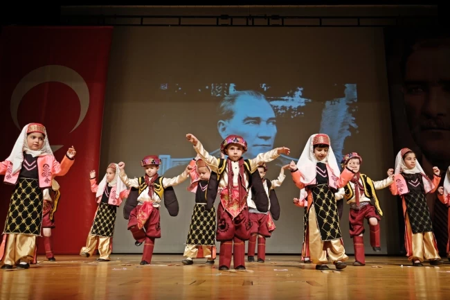 Bursa Yuvam'da yıl sonu heyecanı