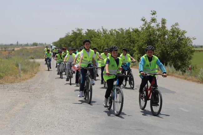 Konya'da pedallar sağlık ve farkındalık için döndü