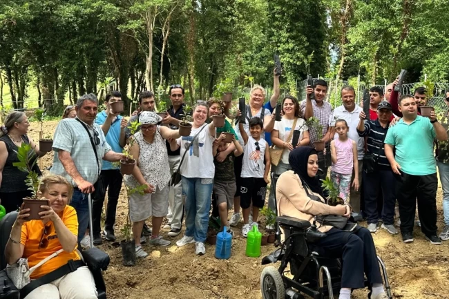 Kocaeli'de engelsiz gelecek için fidanlar umutla yeşeriyor
