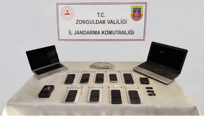 İnternet dolandırıcıları yakalandı