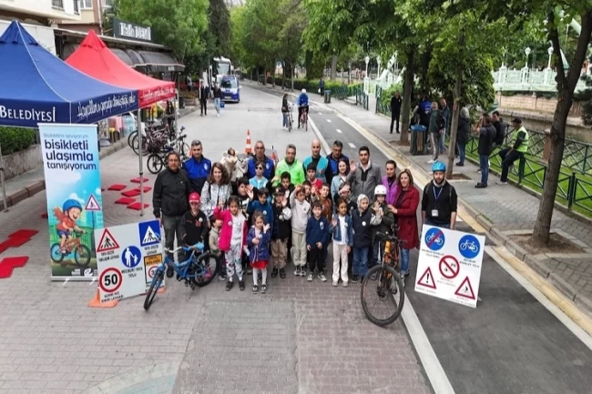 Eskişehir'de yollar bisikletlerin