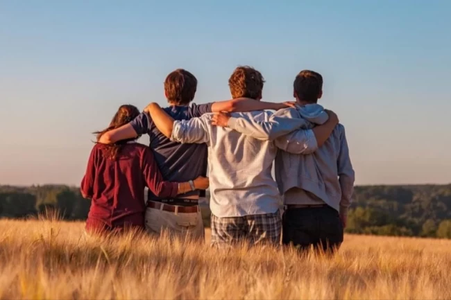 Günümüzde arkadaşlıklar çıkar üzerinden kuruluyor