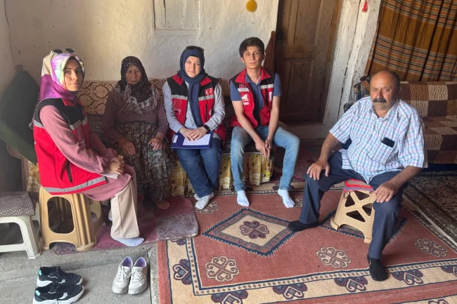 Bilecik'te 90 yaşındaki Hikmet Teyze'ye devlet şefkati dokunuşu