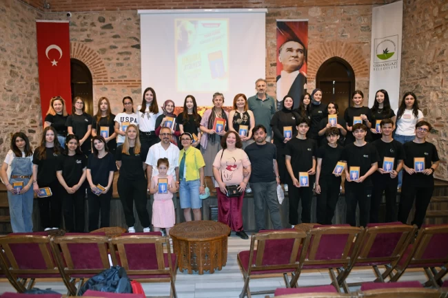 Bursa Osmangazi'de öğrencilerin gözünden Yaşar Kemal'e bakış