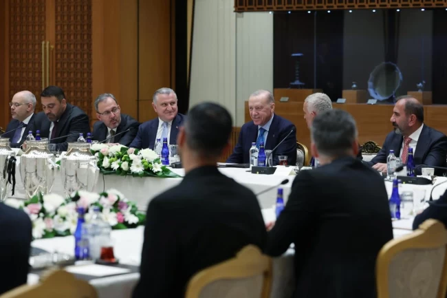 Cumhurbaşkanı Erdoğan'dan Süper Lig'e yükselen takımlara tebrik