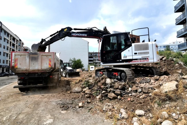 İzmir Bornova'da Başkan Eşki'den anında müdahale