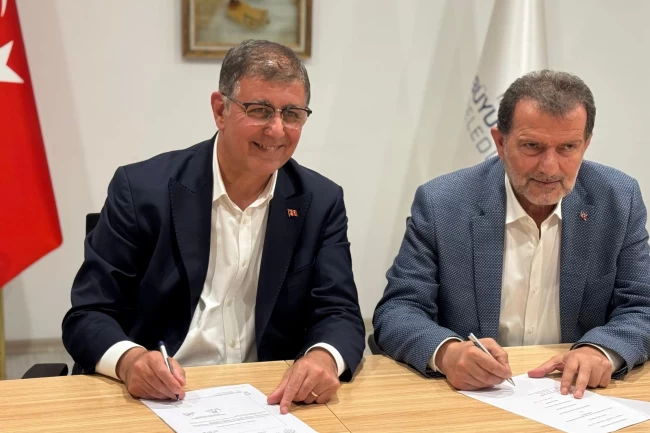 İZDENİZ'de imzalar atıldı