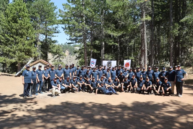 Kahraman gaziler Konya Büyükşehir'in kampında buluştu