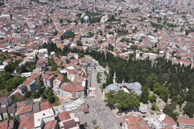 Yeşil'den Emirsultan'a tarihi yolculuk başlıyor