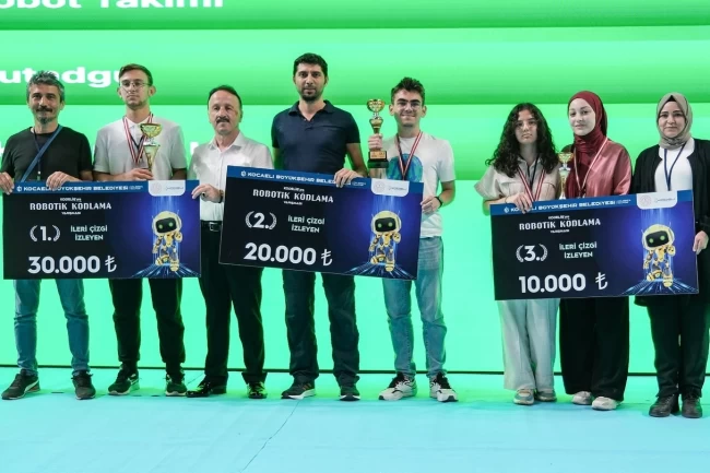 KODELİG'25'te ödüller sahiplerini buldu