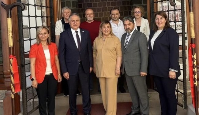 Tarihî Devrek Bastonu Ankara’da Sanatseverlerle Buluştu