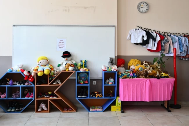 Ankaralı minikler 'askıda oyuncak' ile örnek oldu