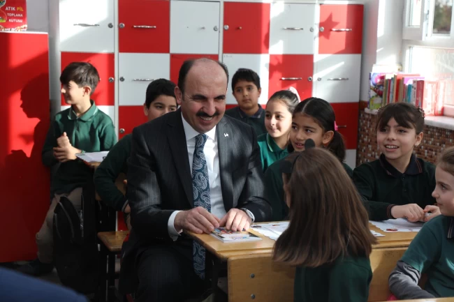 Konya'da Başkan Altay karne heyecanına ortak oldu