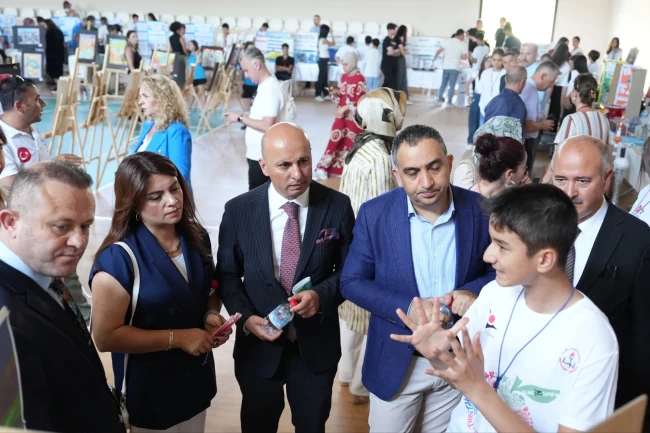 İzmir Torbalı'da '4006-C TÜBİTAK Bilim Fuarları Festivali' coşkusu