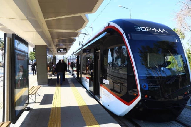 YKS için Antalya'da ücretsiz ulaşım desteği