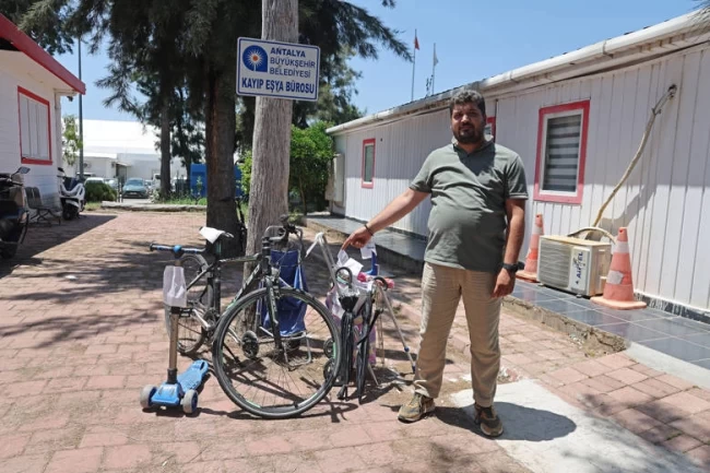 Antalya'da unutulan eşyalar sahiplerini bekliyor