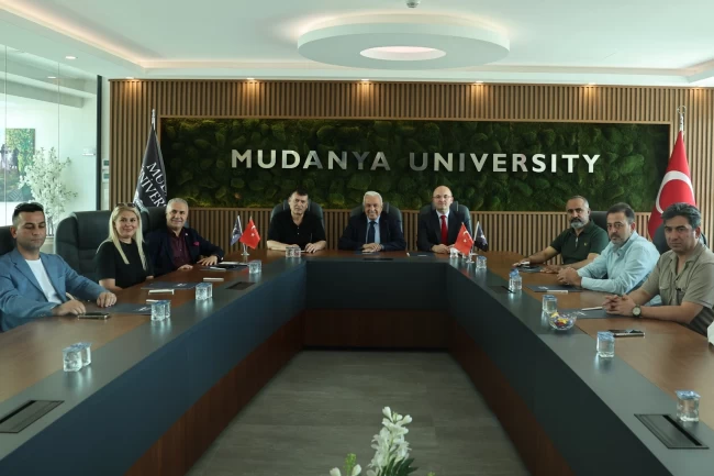 Bursa Nilüfer'de Başkan Özdemir özel eğitim kurumları temsilcileri ile buluştu