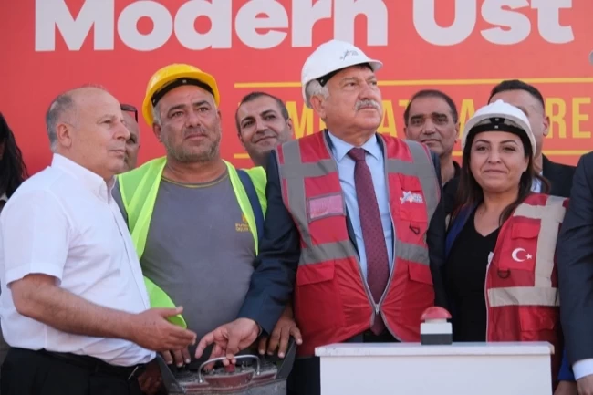 Adana Şehir Hastanesi'ne 'yürüyen' hizmet