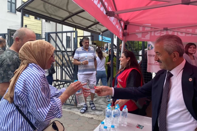 İzmit Belediyesi YKS heyecanına bu yıl da ortak oldu
