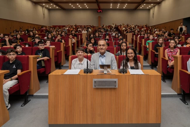 İzmir Çocuk Meclisi sezonu tamamladı