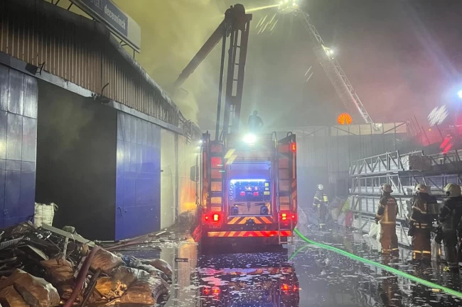 İzmir İtfaiyesi'nde tüm yangınlar kontrol altına alındı