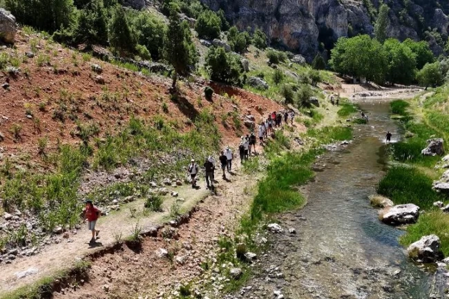 Tarihi Kilikya Yolu'nda 3. etap yürüyüşü
