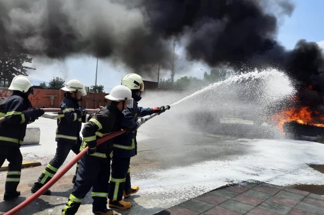 Kocaeli'de yangınlara müdahale ekibi büyüyor
