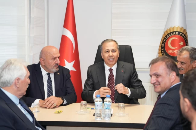 Bakan Yerlikaya'dan muhtarlara ziyaret