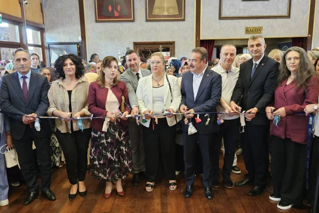 GÖLMEK'in el emeği göz nuru eserleri sergilendi