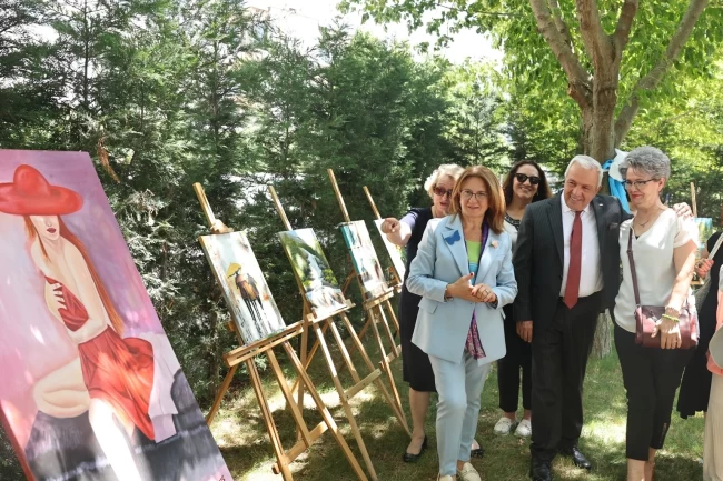 Bursa'da Olgun Gençlik Lokali'nde renkli final