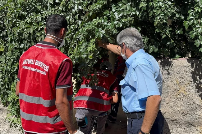 Artuklu'da "Çöp Ev" temizlendi, mahalle rahat nefes aldı